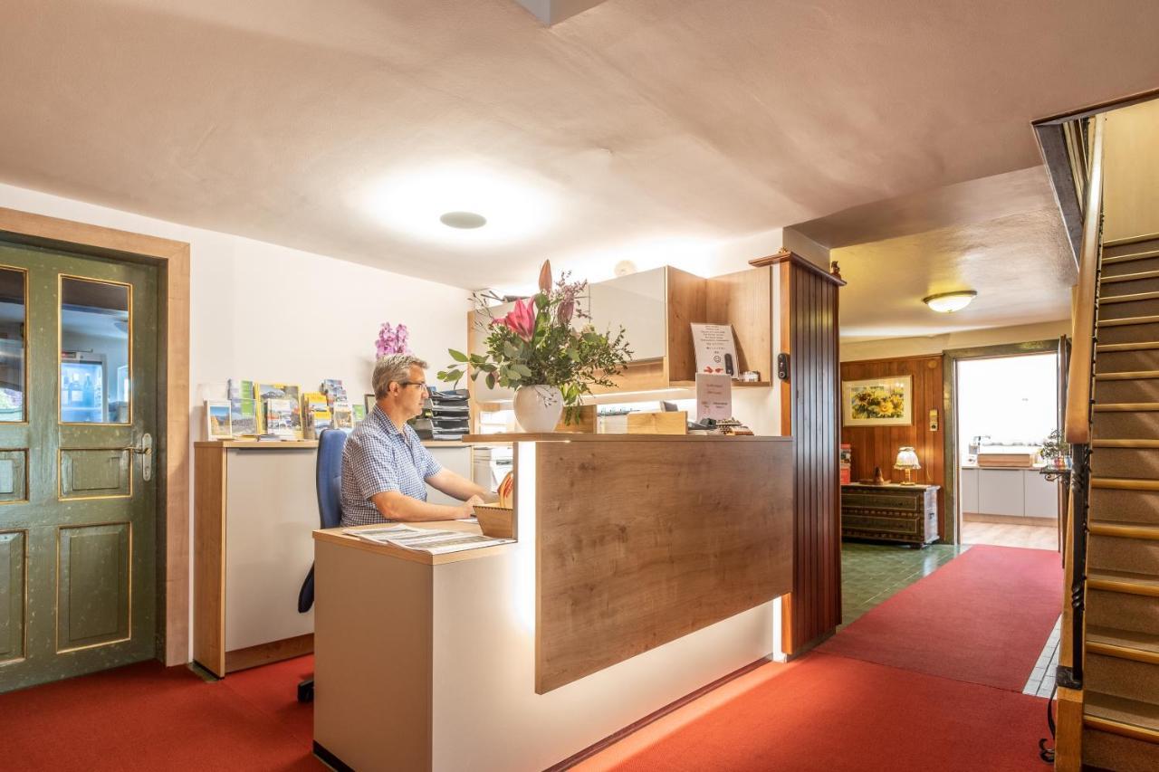 Hotel-Pension Falkensteiner Sankt Gilgen Εξωτερικό φωτογραφία