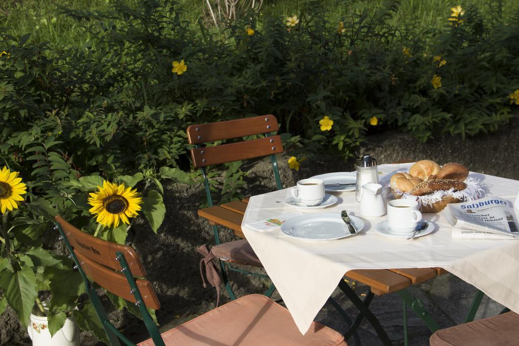 Hotel-Pension Falkensteiner Sankt Gilgen Εξωτερικό φωτογραφία