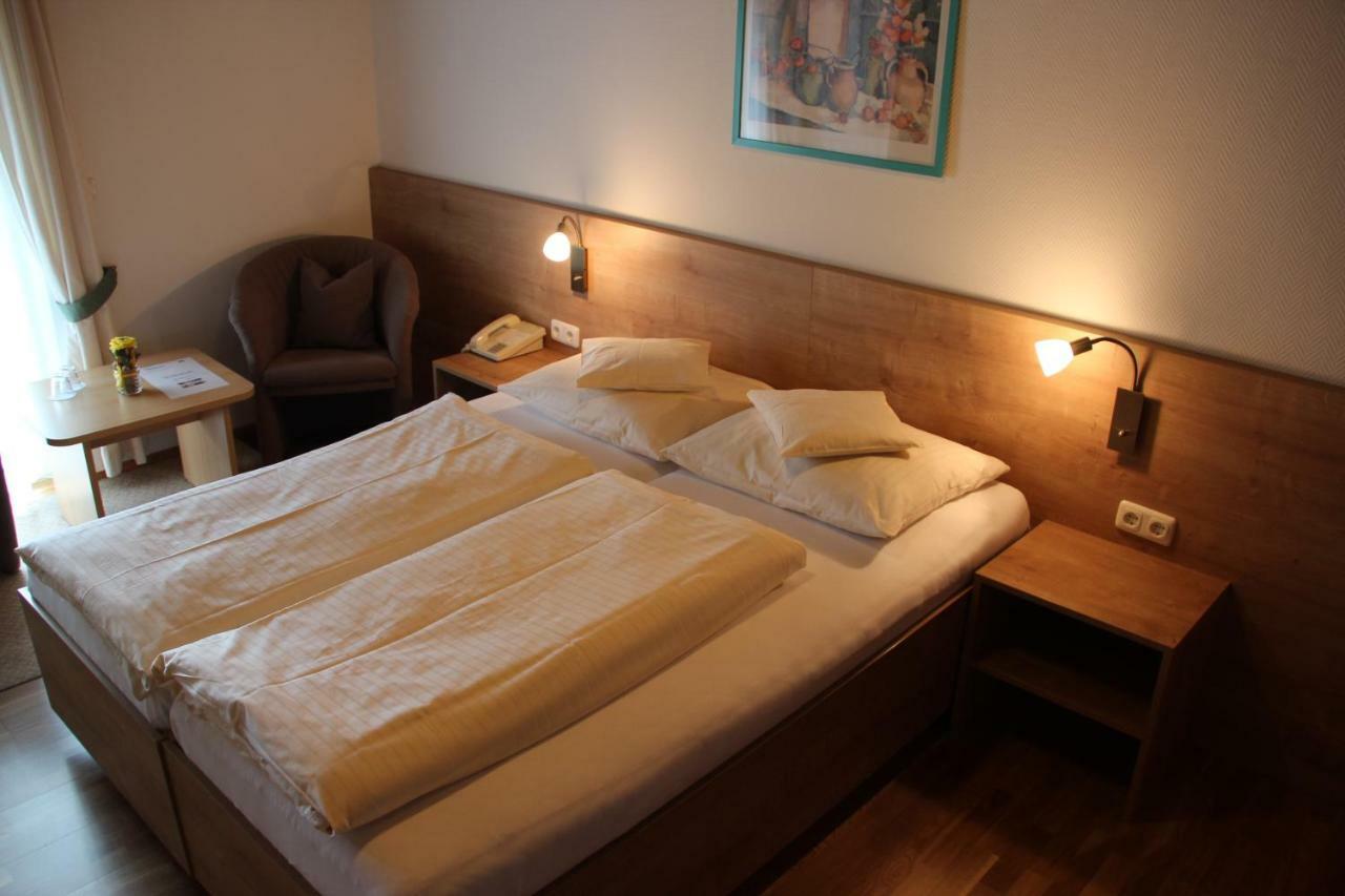 Hotel-Pension Falkensteiner Sankt Gilgen Εξωτερικό φωτογραφία